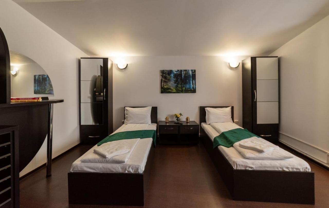 Escala Rooms Ghimbav Eksteriør billede