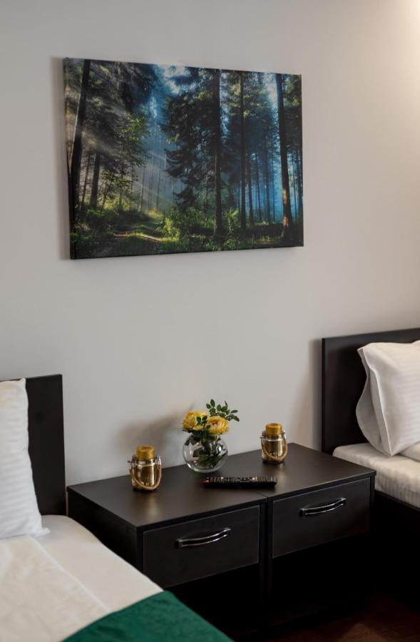 Escala Rooms Ghimbav Eksteriør billede