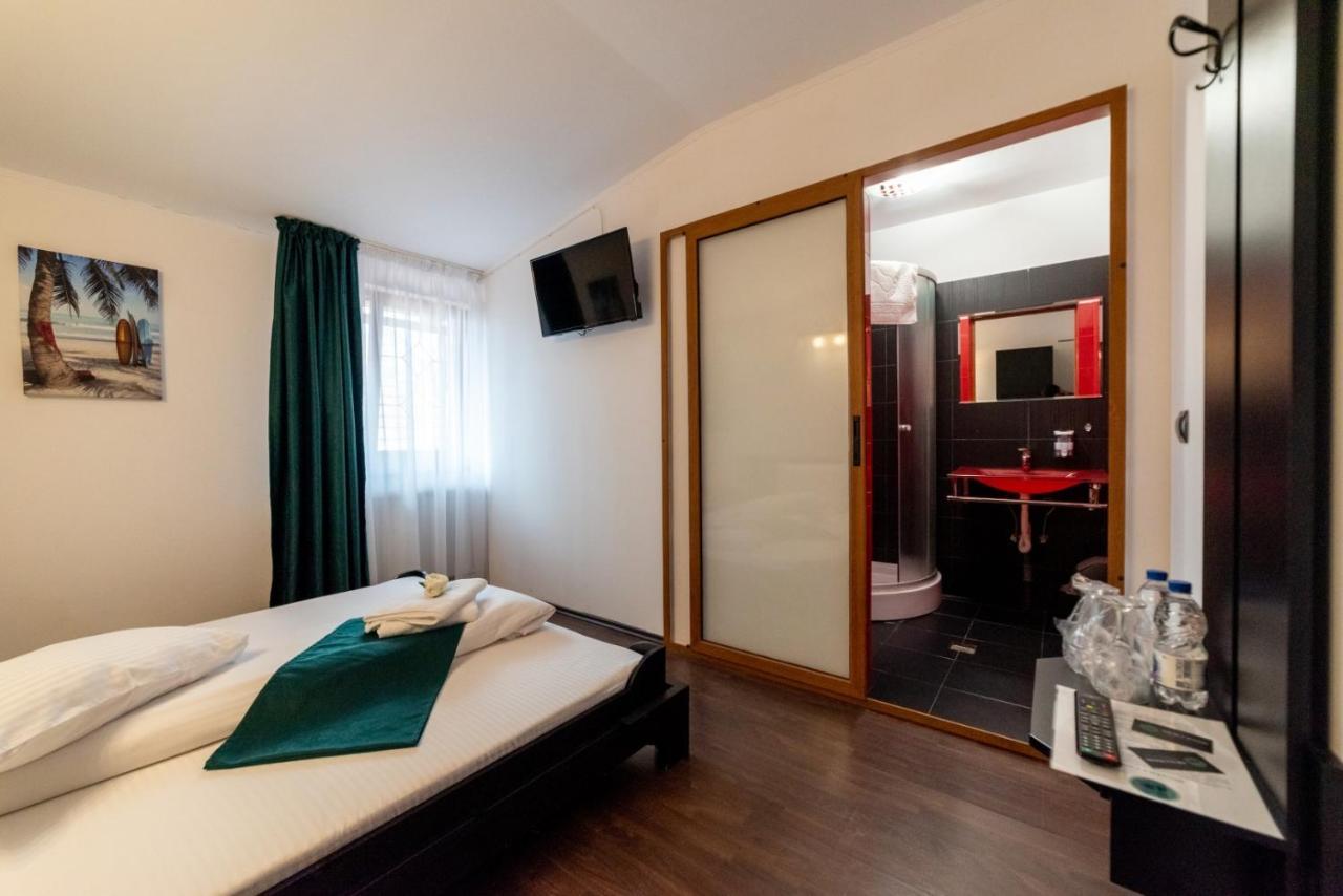 Escala Rooms Ghimbav Eksteriør billede