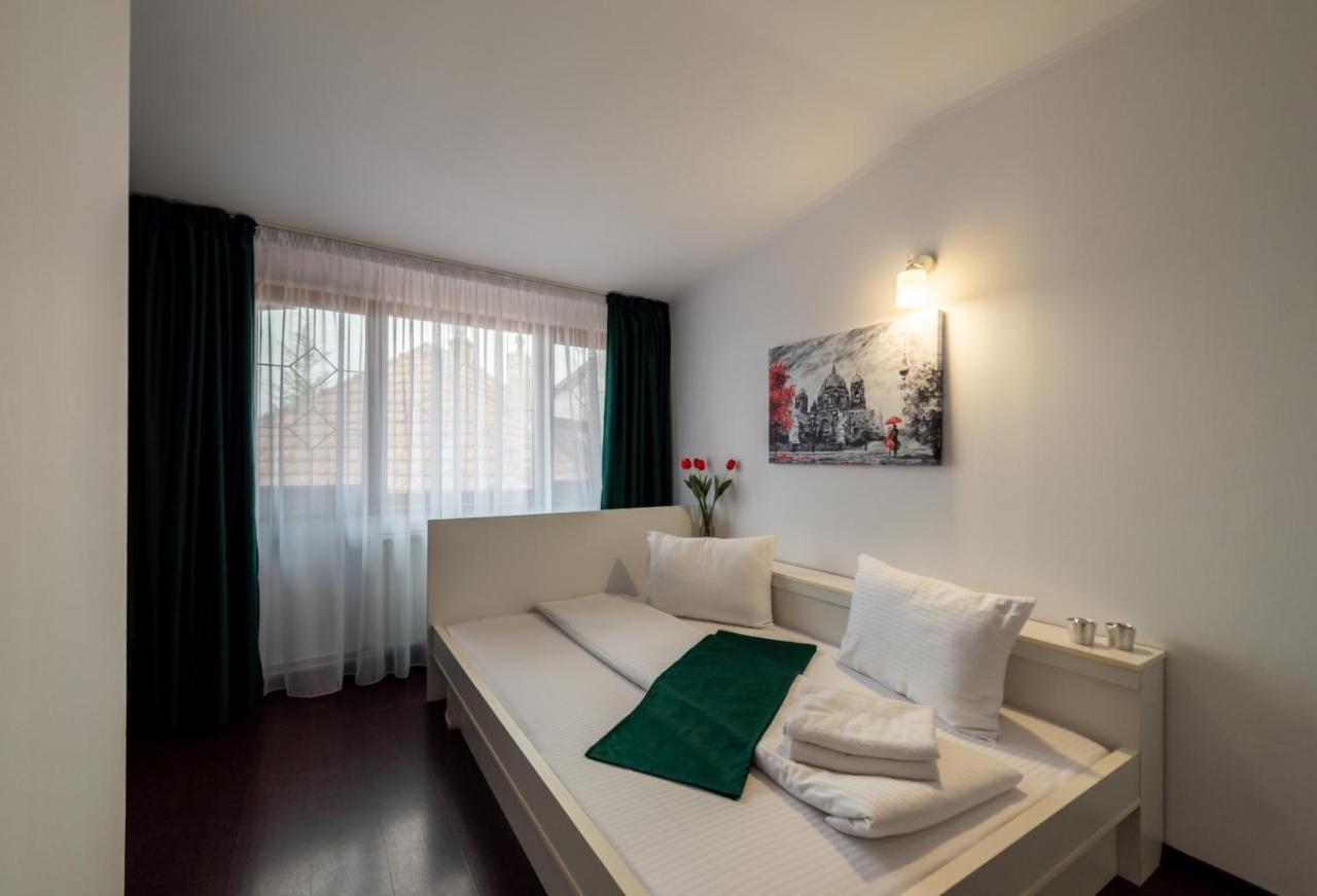Escala Rooms Ghimbav Eksteriør billede