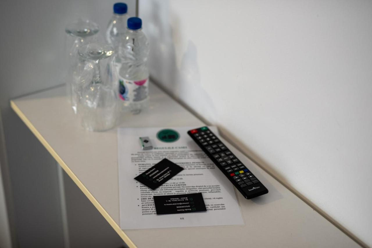 Escala Rooms Ghimbav Eksteriør billede